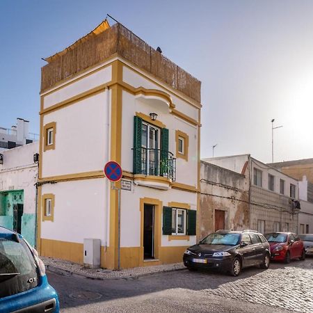 Arty Vintage Townhouse With Rooftop Shower & Sun Loungers Олян Екстер'єр фото