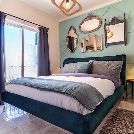Arty Vintage Townhouse With Rooftop Shower & Sun Loungers Олян Екстер'єр фото