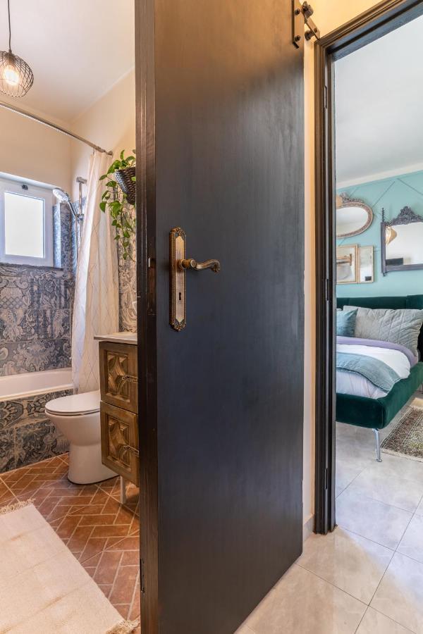 Arty Vintage Townhouse With Rooftop Shower & Sun Loungers Олян Екстер'єр фото